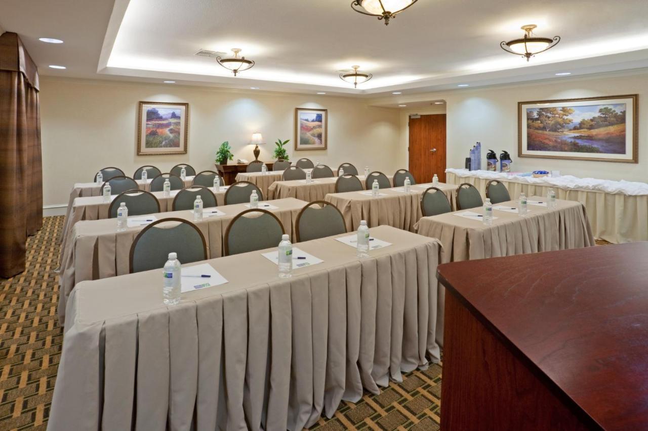 Holiday Inn Express & Suites Waxahachie By Ihg Buitenkant foto